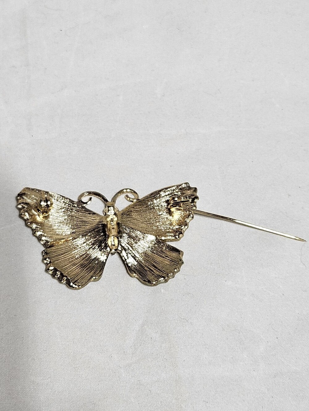 Vintage Enamel Cloisonne Butterfly Brooch Pin Gold Tone Blue Green Red - Picture 6 of 8